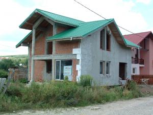 vand vila la rosu Iasi,    intrare sos Bucium,    Stradela Barnova nr15