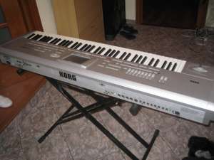 OKAZIE VAND KORG PA1XPRO ADUS ASTAZI DIN ITALIA 05.08.2011 PRET 1350 EURO..