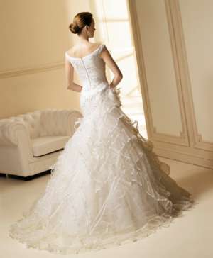 Vand rochie de mireasa,  pret promotional.