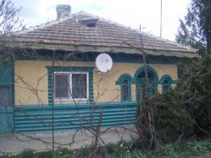 vand casa caramida in sat ogoru com dor marunt