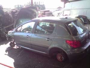 Dezmembrez piese Peugeot 307 406