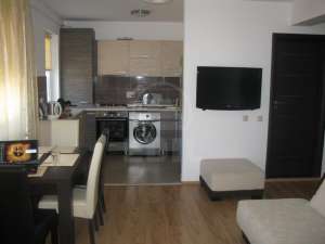 vand apartament 3 camere