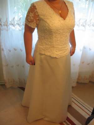 Rochie de mireasa,   model unicat,   marimea 46-48