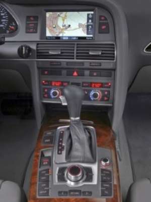 Q7 DVD NAVIGATIE HARTI europa romania detaliata