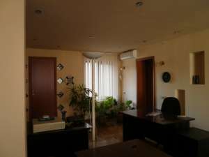 Inchiriere vila in zona Unirii,  constructie D+P+1+M,  suprafata 280mp