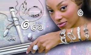 Firma cosmetice noua, plata la 21 zile