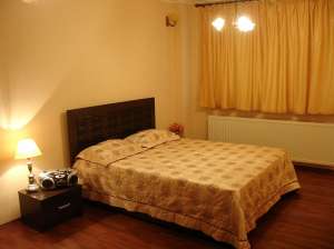 Inchiriez 3 camere Crangasi