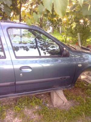 dezmembrez renault clio 1.5 din 2007