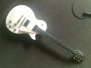 vand chitara electrica epiphone whtie