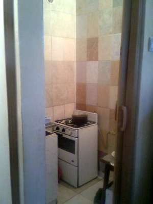 VAND IN BACAU GARSONIERA ZONA KAUFLAND,  ET 1, 