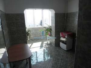 Vand apartament 3 camere
