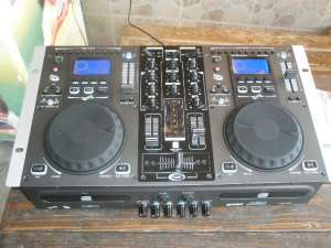 VAND CONSOLA DJ GEMINI 3700g