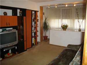 Vand apartament 2 camere, decomandat