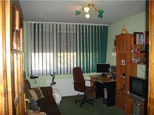 Vand apartament 2 camere, decomandat