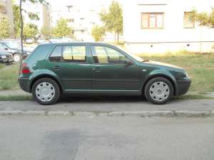 VOLKSWAGEN GOLF IV