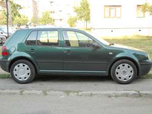 VOLKSWAGEN GOLF IV