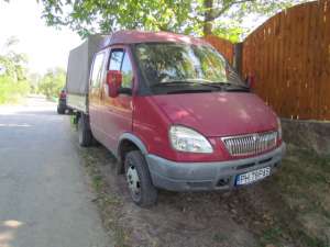 vand autoutilitara gazela de 3;5tone si 7 locuri  , 7500km reali impecabila