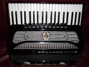 VAND ACORDEON WELTMEISTER SUPITA,  STARE FOARTE BUNA !