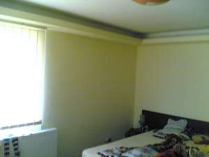 inchiriez pe termen lung vila in sat ROSU