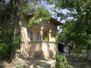 Casa batraneasca la tara,  in Izvoru,  jud Giurgiu