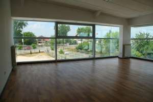 INCHIRIEZ HALA - SHOWROOM - SPATIU COMERCIAL