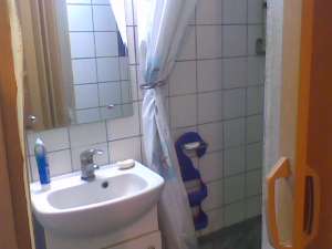 inchiriez apart 2 cam vila chitila