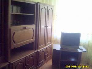 Bacau - Ofer spre inchiriere apartament 2 camere,  decomandat,  Zona Piata Sud