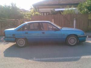 Vand piese din dezmembrari opel omega 1988 2.3 td