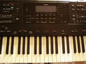 Roland G1000 + husa + stativ!