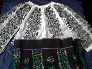 Vand costum popular