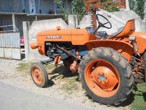 vind tractor fiat 215