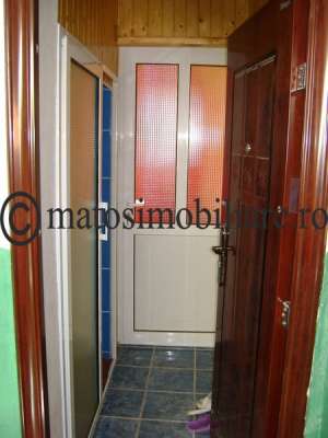 Vand apartament cu 2 camere,       Campina