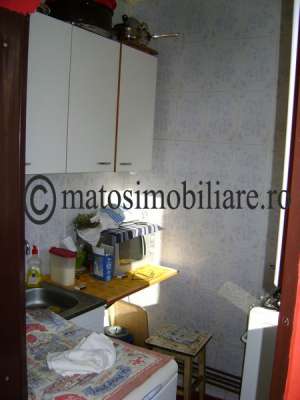 Vand apartament cu 2 camere,       Campina
