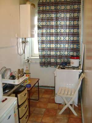 Vand apartament cu 2 camere,       Campina 2