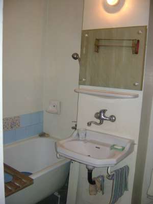 Vand apartament cu 2 camere,       Campina 3