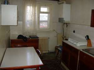 Vand apartament cu 2 camere,       Campina 4