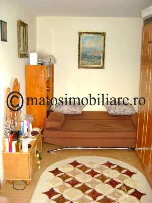 Vand apartament cu 2 camere,       Campina 5