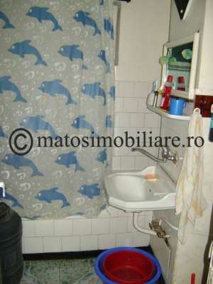 Vand apartament cu 2 camere,       Campina 7