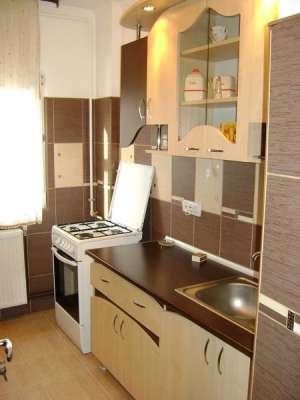 Vand apartament cu 2 camere,         Campina  9