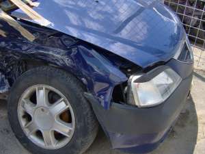 Vand epava Dacia Logan