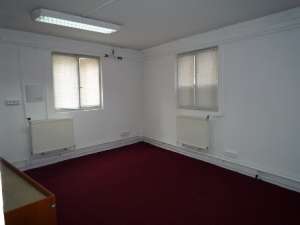 Stefan Cel Mare,   P+1+M,   vila de inchiriat,   suprafata 300mp,   11 camere