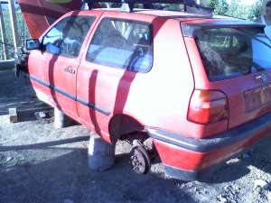 Dezmembrez VW Golf 3 1.6/75CP pentru piese