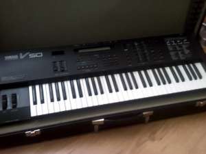 YAMAHA V50