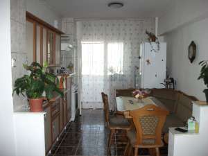 Vand apartament 2 camere