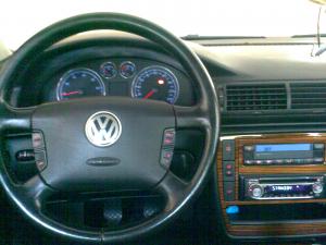 vind VW Passat Highline,       1.6 benzina