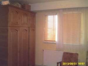 Ofer spre inchiriere,  in Bacau,  apartament 2 camere decomandat,   mobilat,  zona centrala