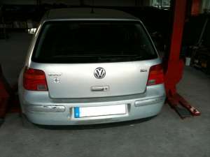 dezmembrez golf 4