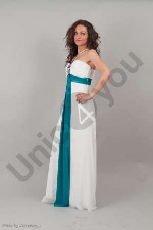 Unic4youro - Noi promovam feminitatea