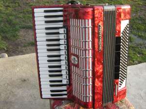 Acordeon Weltmeister Diana, 120 basi.