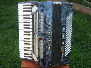 Vand acordeon Delicia Choral ,  120 basi.